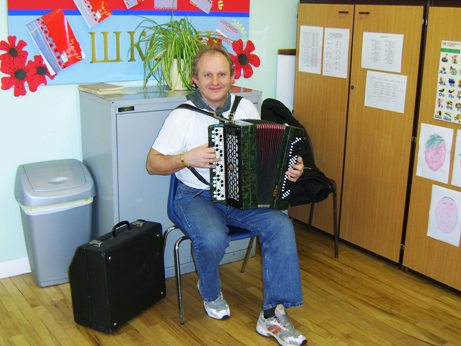 Alexander Chykalow on accordian