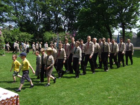 Yunaki marching at the defeliada