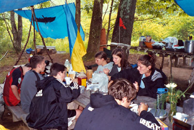 Виховно-Практичний Табір 2003